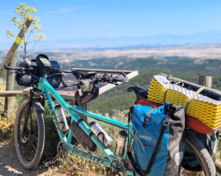 ¿Cómo Viajar en una Bicicleta Tándem?