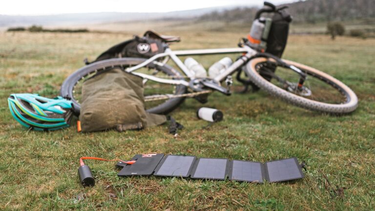 Panel solar portátil Knog PWR Solar para bikepacking